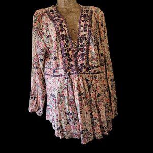 Torrid Womens Floral Boho Tunic   Lace-Up With Long Sleeves Size 1